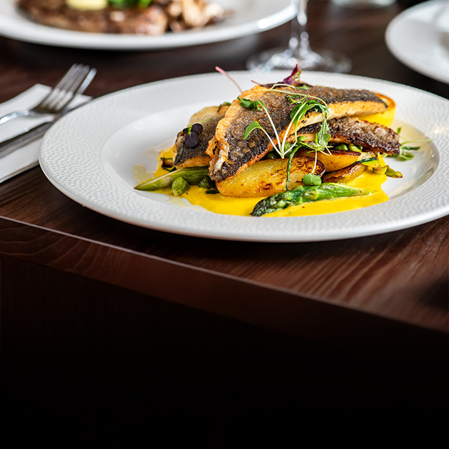 A La Carte menu at The Harts Boatyard
